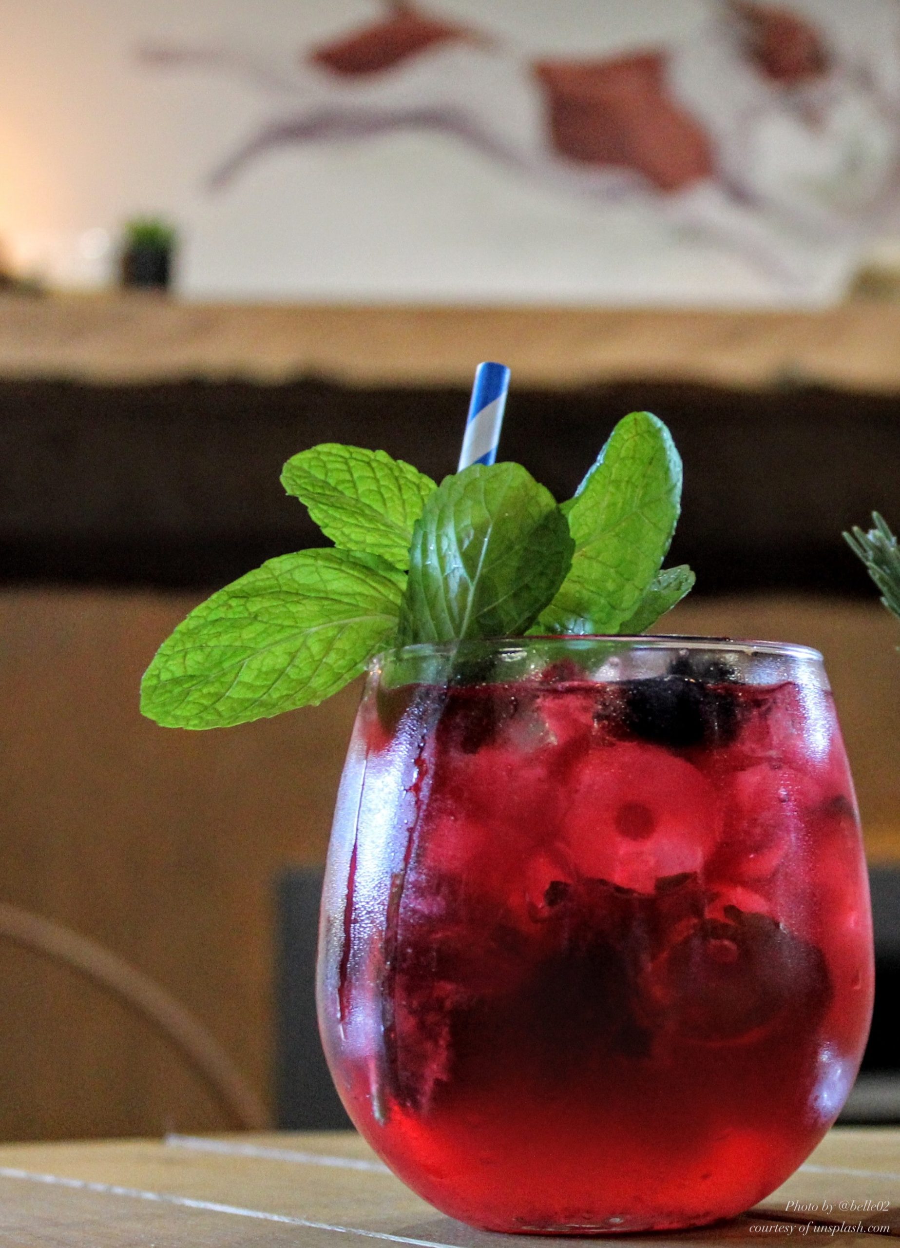 Chambord Spritz Cocktail Recipe — THE SHAKEN COCKTAIL