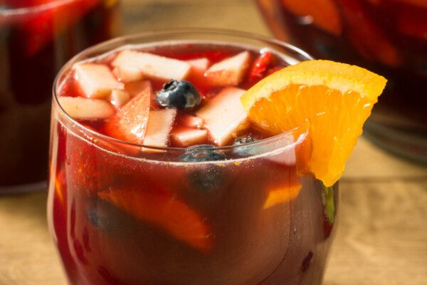 12 Crowd Pleasing Punch Recipes For Your Summer Cookout &Mdash; The Shaken Cocktail Red Wine Fruit Spanish Sangria