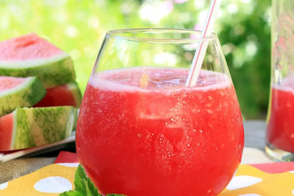 12 Crowd Pleasing Punch Recipes For Your Summer Cookout &Mdash; The Shaken Cocktail Lillet Frosé Punch Cocktail