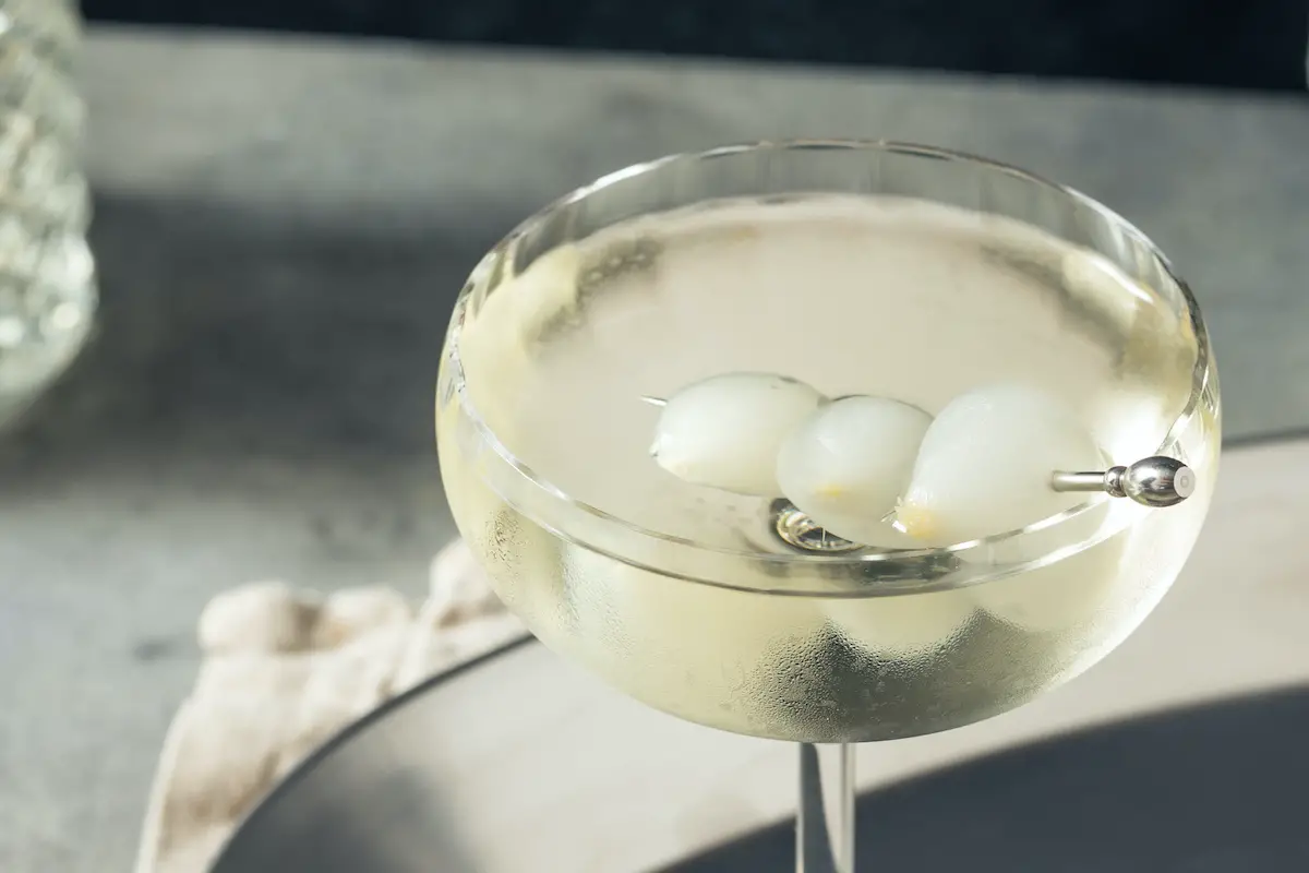 7 Of The Many Martini Recipe Variations And Its History — THE SHAKEN