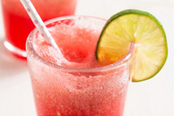 How To Make Boozy Frozen Drinks With 8 Frozen Cocktail Recipes &Mdash; The Shaken Cocktail Campari Frozen Margarita