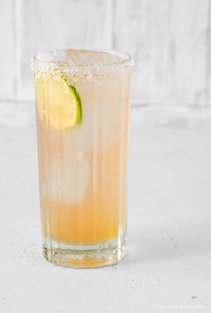 Paloma (Easy) Cocktail Recipe — THE SHAKEN COCKTAIL